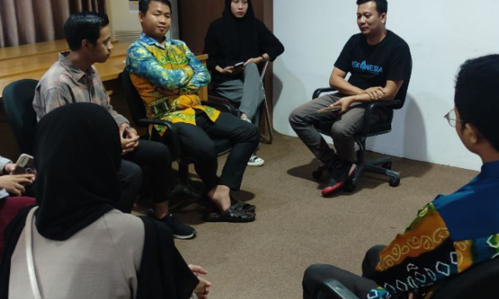 Sesi FGD - FGD Pengelolaan Beasiswa dan Alumni - Adaro Foundation